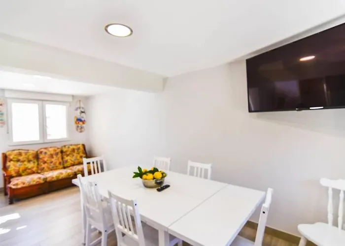 ¡nuevo! Casa Reformada, Comoda Y Con Vistas Al Mar